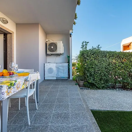 Affittasardegna- Trilo Le Ginestre Lägenhet