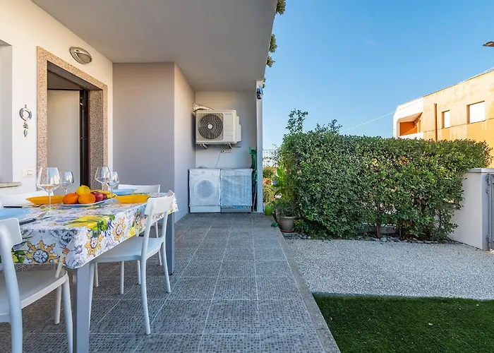 Affittasardegna- Trilo Le Ginestre Apartman